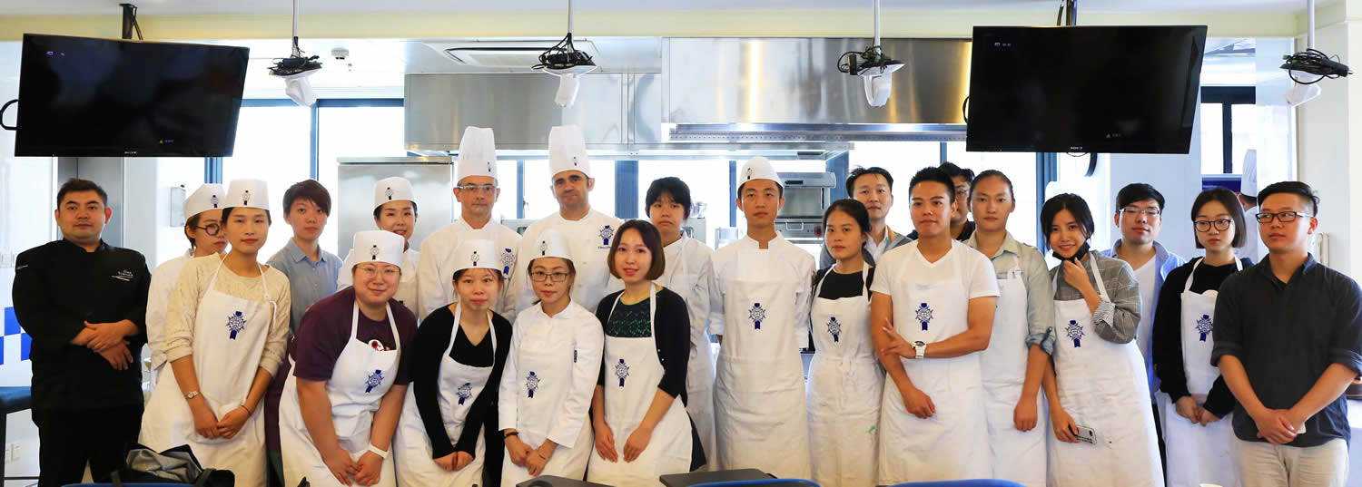 本次奖学金决赛将于11月11日于上海校区新一届蓝带国际厨艺学院大中华